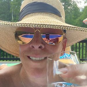 Meet your Posher, Patti